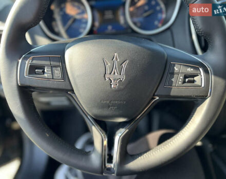 Чорний Мазераті Ghibli, об'ємом двигуна 2.98 л та пробігом 134 тис. км за 22000 $, фото 15 на Automoto.ua