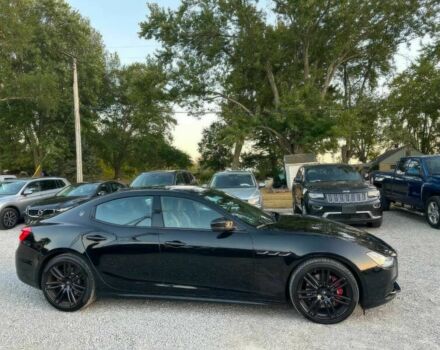 Черный Мазерати Гибли, объемом двигателя 3 л и пробегом 65 тыс. км за 12700 $, фото 3 на Automoto.ua