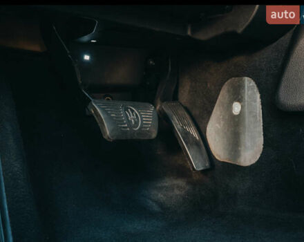 Чорний Мазераті Ghibli, об'ємом двигуна 2.98 л та пробігом 82 тис. км за 27000 $, фото 26 на Automoto.ua