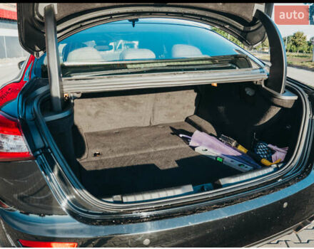 Чорний Мазераті Ghibli, об'ємом двигуна 2.98 л та пробігом 82 тис. км за 27000 $, фото 33 на Automoto.ua