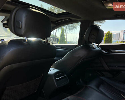 Черный Мазерати Гибли, объемом двигателя 3 л и пробегом 151 тыс. км за 21700 $, фото 19 на Automoto.ua