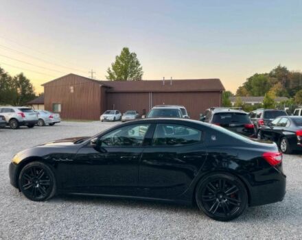 Черный Мазерати Гибли, объемом двигателя 3 л и пробегом 65 тыс. км за 12700 $, фото 4 на Automoto.ua