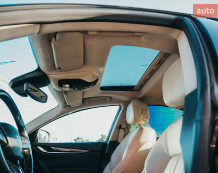 Чорний Мазераті Ghibli, об'ємом двигуна 2.98 л та пробігом 82 тис. км за 27000 $, фото 34 на Automoto.ua