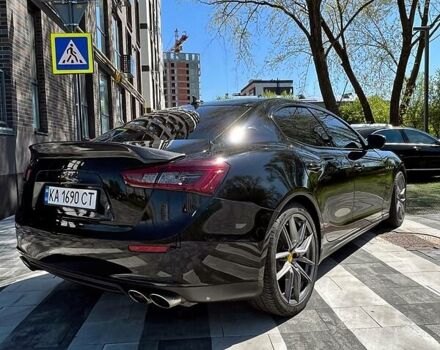 Черный Мазерати Гибли, объемом двигателя 0 л и пробегом 29 тыс. км за 35000 $, фото 2 на Automoto.ua