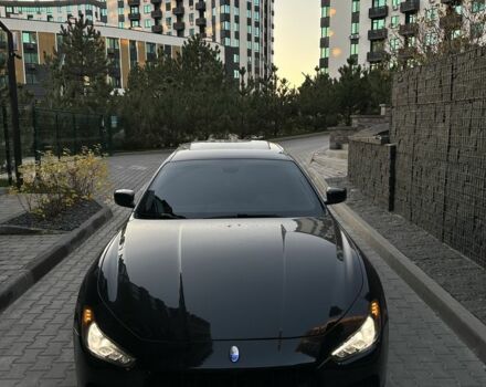 Черный Мазерати Гибли, объемом двигателя 3 л и пробегом 73 тыс. км за 332 $, фото 1 на Automoto.ua