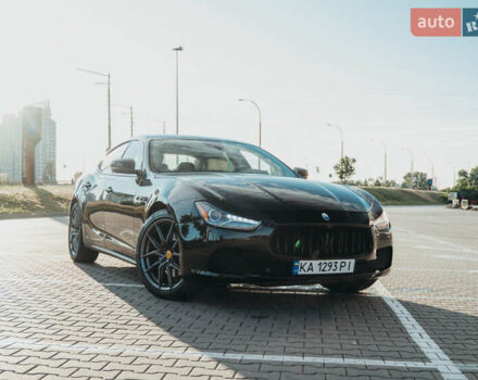 Черный Мазерати Гибли, объемом двигателя 2.98 л и пробегом 82 тыс. км за 27000 $, фото 1 на Automoto.ua