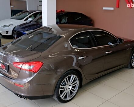 Коричневый Мазерати Гибли, объемом двигателя 3 л и пробегом 61 тыс. км за 18900 $, фото 4 на Automoto.ua