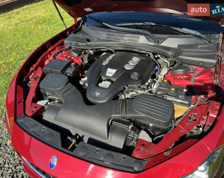 Красный Мазерати Гибли, объемом двигателя 2.98 л и пробегом 70 тыс. км за 17900 $, фото 11 на Automoto.ua