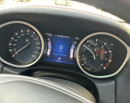Червоний Мазераті Ghibli, об'ємом двигуна 2.98 л та пробігом 75 тис. км за 23500 $, фото 26 на Automoto.ua
