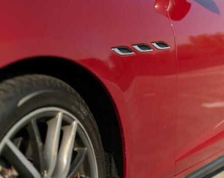 Красный Мазерати Гибли, объемом двигателя 2.98 л и пробегом 51 тыс. км за 25000 $, фото 57 на Automoto.ua