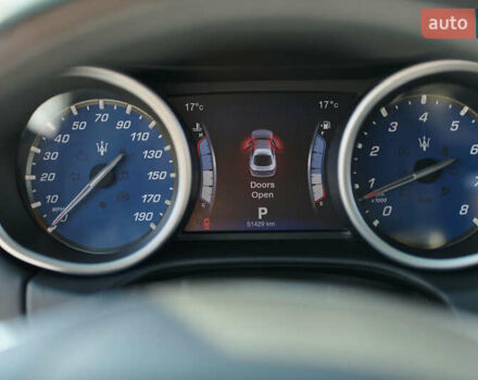 Красный Мазерати Гибли, объемом двигателя 2.98 л и пробегом 51 тыс. км за 25000 $, фото 75 на Automoto.ua