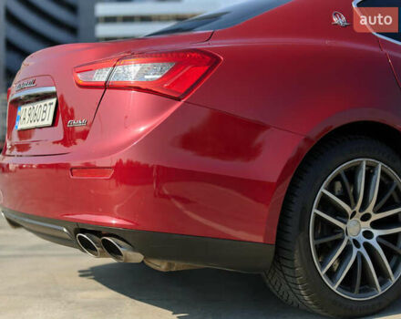 Красный Мазерати Гибли, объемом двигателя 2.98 л и пробегом 51 тыс. км за 25000 $, фото 6 на Automoto.ua