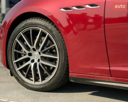 Красный Мазерати Гибли, объемом двигателя 2.98 л и пробегом 51 тыс. км за 25000 $, фото 93 на Automoto.ua