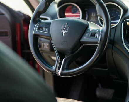 Красный Мазерати Гибли, объемом двигателя 2.98 л и пробегом 51 тыс. км за 25000 $, фото 63 на Automoto.ua