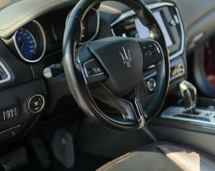 Красный Мазерати Гибли, объемом двигателя 2.98 л и пробегом 51 тыс. км за 25000 $, фото 8 на Automoto.ua