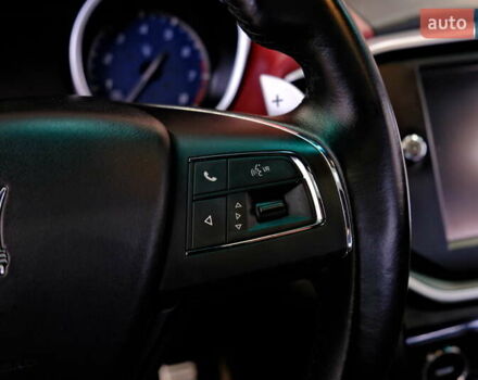 Мазерати Гибли, объемом двигателя 2.98 л и пробегом 101 тыс. км за 17900 $, фото 23 на Automoto.ua