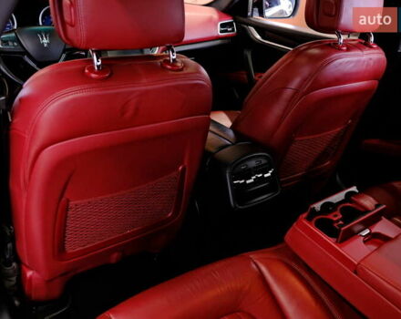 Мазерати Гибли, объемом двигателя 2.98 л и пробегом 101 тыс. км за 17900 $, фото 34 на Automoto.ua