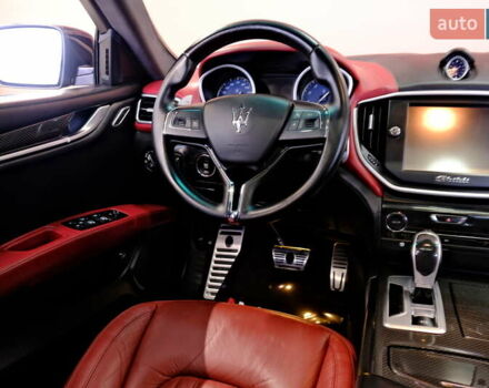 Мазерати Гибли, объемом двигателя 2.98 л и пробегом 101 тыс. км за 17900 $, фото 44 на Automoto.ua