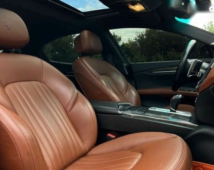 Мазераті Ghibli, об'ємом двигуна 3 л та пробігом 101 тис. км за 19350 $, фото 21 на Automoto.ua