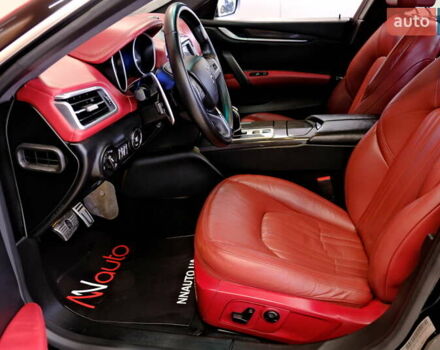 Мазерати Гибли, объемом двигателя 2.98 л и пробегом 101 тыс. км за 17900 $, фото 29 на Automoto.ua