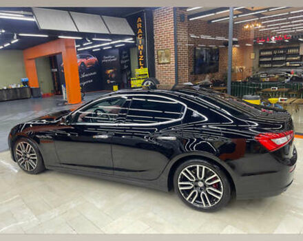 Мазерати Гибли, объемом двигателя 2.98 л и пробегом 100 тыс. км за 17500 $, фото 6 на Automoto.ua