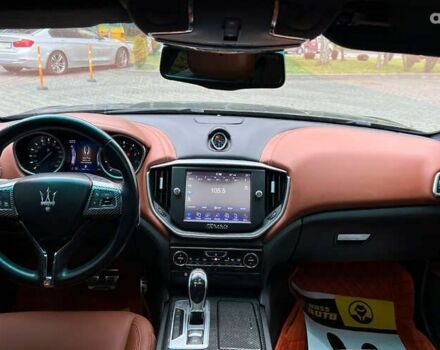 Мазераті Ghibli, об'ємом двигуна 3 л та пробігом 101 тис. км за 19350 $, фото 19 на Automoto.ua