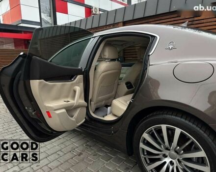 Мазерати Гибли, объемом двигателя 3 л и пробегом 63 тыс. км за 21000 $, фото 24 на Automoto.ua