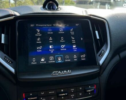 Мазерати Гибли, объемом двигателя 3 л и пробегом 151 тыс. км за 21700 $, фото 15 на Automoto.ua