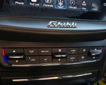 Мазерати Гибли, объемом двигателя 3 л и пробегом 151 тыс. км за 21700 $, фото 16 на Automoto.ua