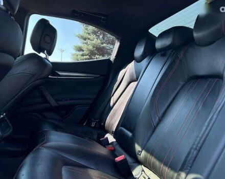 Мазерати Гибли, объемом двигателя 3 л и пробегом 151 тыс. км за 21700 $, фото 18 на Automoto.ua