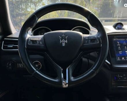 Мазерати Гибли, объемом двигателя 3 л и пробегом 151 тыс. км за 21700 $, фото 20 на Automoto.ua