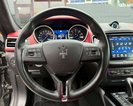 Мазерати Гибли, объемом двигателя 3 л и пробегом 110 тыс. км за 39900 $, фото 24 на Automoto.ua