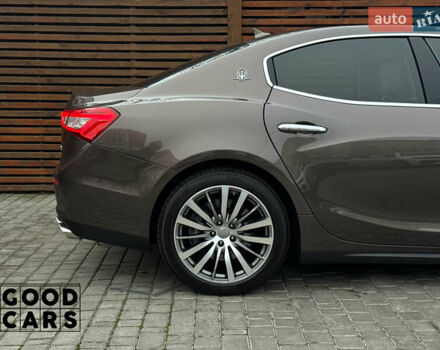 Сірий Мазераті Ghibli, об'ємом двигуна 2.98 л та пробігом 63 тис. км за 21000 $, фото 13 на Automoto.ua