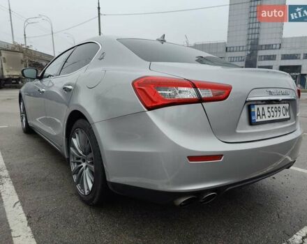 Серый Мазерати Гибли, объемом двигателя 2.98 л и пробегом 183 тыс. км за 18800 $, фото 9 на Automoto.ua