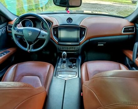 Серый Мазерати Гибли, объемом двигателя 3 л и пробегом 120 тыс. км за 26000 $, фото 6 на Automoto.ua