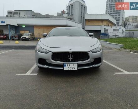 Серый Мазерати Гибли, объемом двигателя 2.98 л и пробегом 183 тыс. км за 18800 $, фото 1 на Automoto.ua