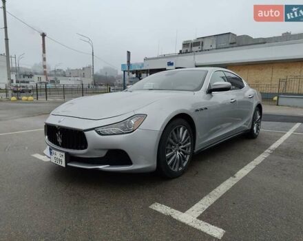 Серый Мазерати Гибли, объемом двигателя 2.98 л и пробегом 183 тыс. км за 18800 $, фото 3 на Automoto.ua