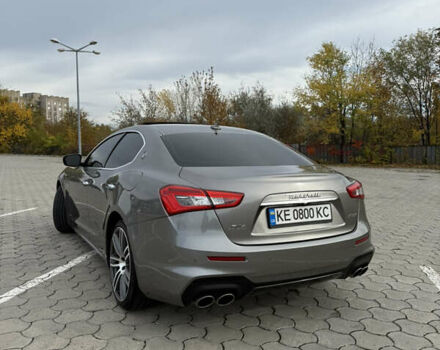 Серый Мазерати Гибли, объемом двигателя 2.98 л и пробегом 75 тыс. км за 33000 $, фото 14 на Automoto.ua