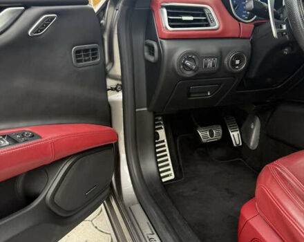 Серый Мазерати Гибли, объемом двигателя 2.98 л и пробегом 75 тыс. км за 33000 $, фото 21 на Automoto.ua