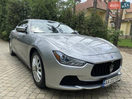 Мазерати Гибли 2013 в Киеве на Automoto.ua Серый Мазерати Гибли, объемом двигателя 3 л и пробегом 109 тыс. км за 22900 $, фото 1 на Automoto.ua