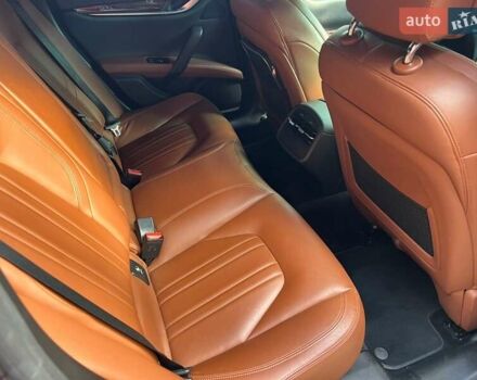 Синій Мазераті Ghibli, об'ємом двигуна 2.99 л та пробігом 201 тис. км за 27900 $, фото 19 на Automoto.ua