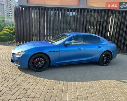 Синій Мазераті Ghibli, об'ємом двигуна 2.99 л та пробігом 201 тис. км за 27900 $, фото 6 на Automoto.ua