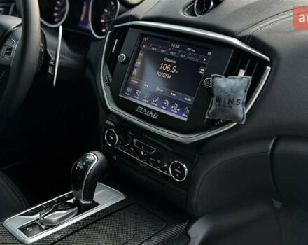 Синій Мазераті Ghibli, об'ємом двигуна 2.98 л та пробігом 145 тис. км за 15999 $, фото 12 на Automoto.ua