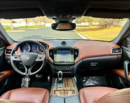 Синій Мазераті Ghibli, об'ємом двигуна 3 л та пробігом 65 тис. км за 6800 $, фото 5 на Automoto.ua