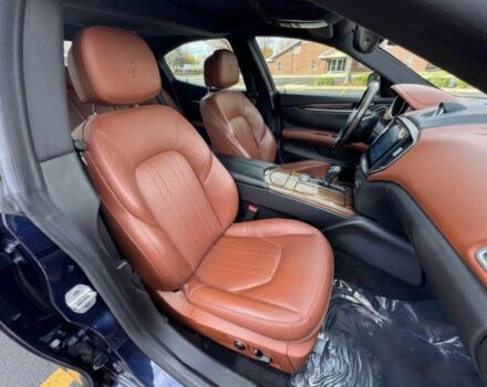 Синій Мазераті Ghibli, об'ємом двигуна 3 л та пробігом 65 тис. км за 6800 $, фото 7 на Automoto.ua