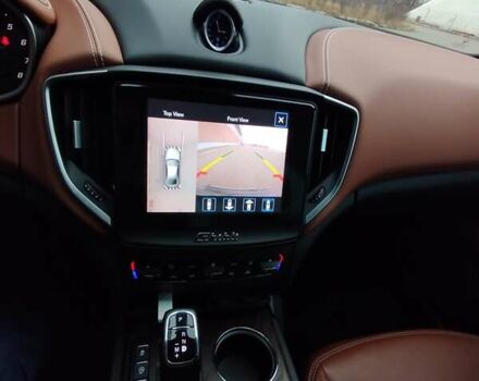 Синій Мазераті Ghibli, об'ємом двигуна 2.98 л та пробігом 62 тис. км за 45000 $, фото 38 на Automoto.ua