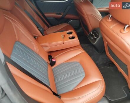 Синій Мазераті Ghibli, об'ємом двигуна 2.98 л та пробігом 62 тис. км за 45000 $, фото 32 на Automoto.ua