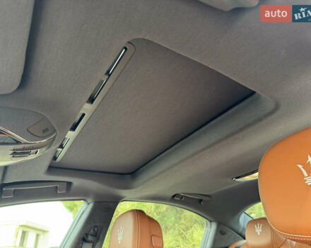 Синий Мазерати Гибли, объемом двигателя 2.98 л и пробегом 20 тыс. км за 42000 $, фото 25 на Automoto.ua