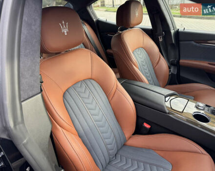 Синий Мазерати Гибли, объемом двигателя 2.98 л и пробегом 20 тыс. км за 42000 $, фото 28 на Automoto.ua