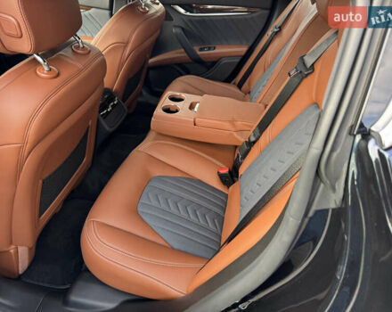 Синий Мазерати Гибли, объемом двигателя 2.98 л и пробегом 20 тыс. км за 42000 $, фото 22 на Automoto.ua